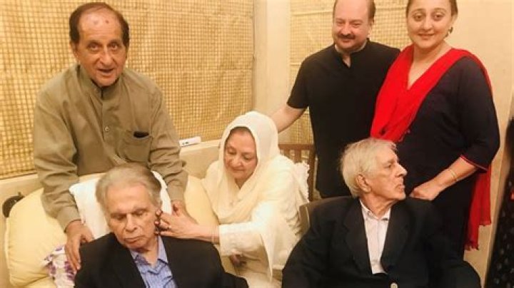 Dilip Kumar doesn't know about brothers Aslam, Ehsaan's death, reveals wife Saira Banu – India TV