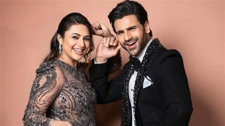 Divyanka Tripathi reveals why she and husband Vivek Dahiya are staying in different rooms – India TV