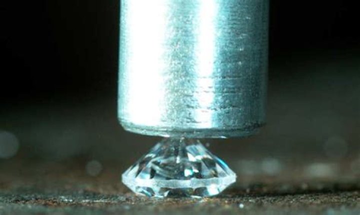 Quick Answer: Do Diamonds Break Under Pressure