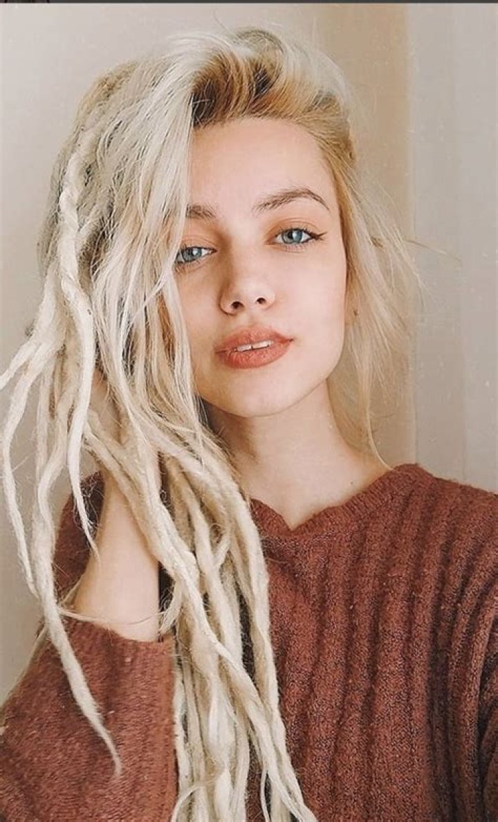 Dreadlocks On Blonde Hair: A Trendy Transformation