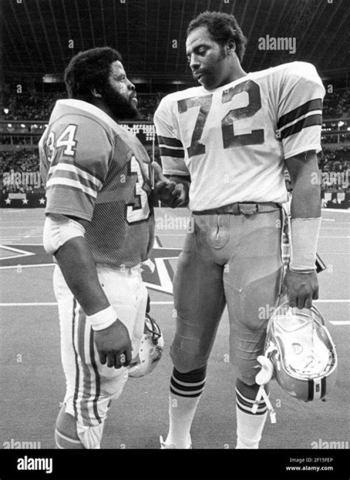 Ed Too Tall Jones: The Legendary NFL Star
