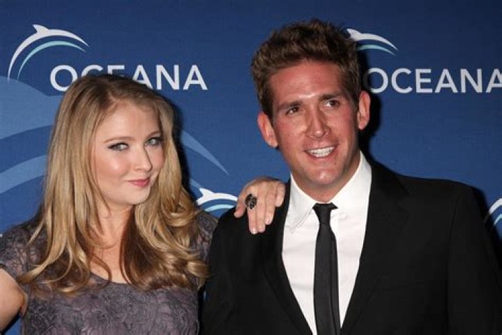 Unveiling The Life Of Elisabeth Harnois And Her Husband
