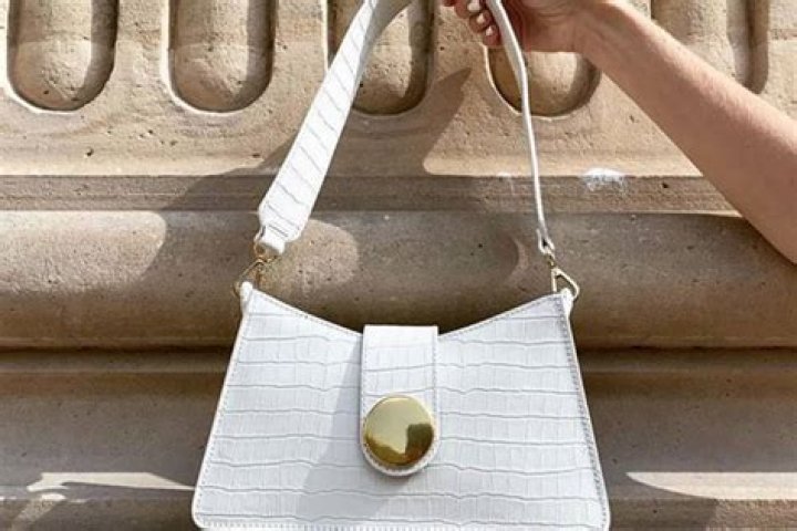 Elleme Is The Latest Parisian Handbag Brand Loved By Fashion Girls