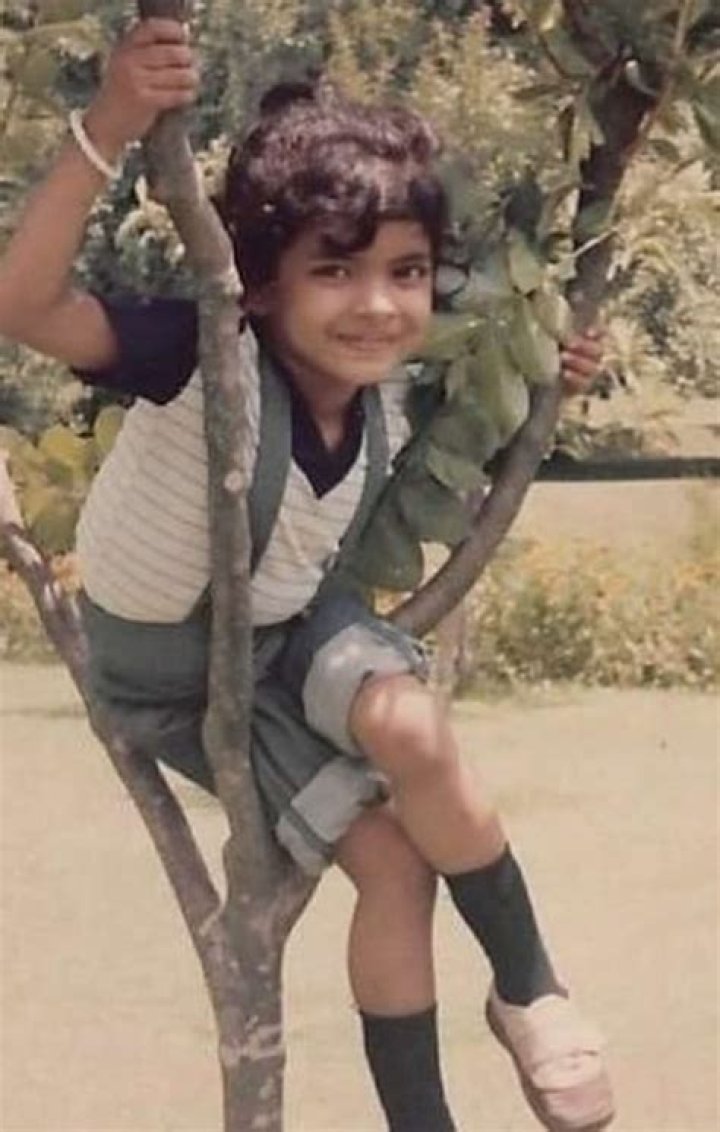 Priyanka Chopra looks super adorable in these 5 unseen childhood photos