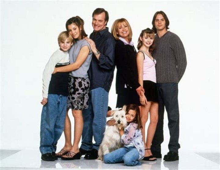 Eric Camden from ‘7th Heaven’: Co-star Catherine Hicks says he can be in reboot if they “open with his coffin”