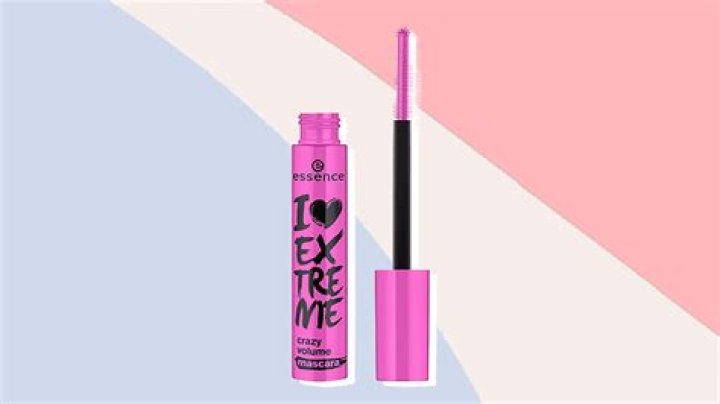 This Essence Mascara Is Going Viral On TikTok For Adding Length & Volume In One Coat