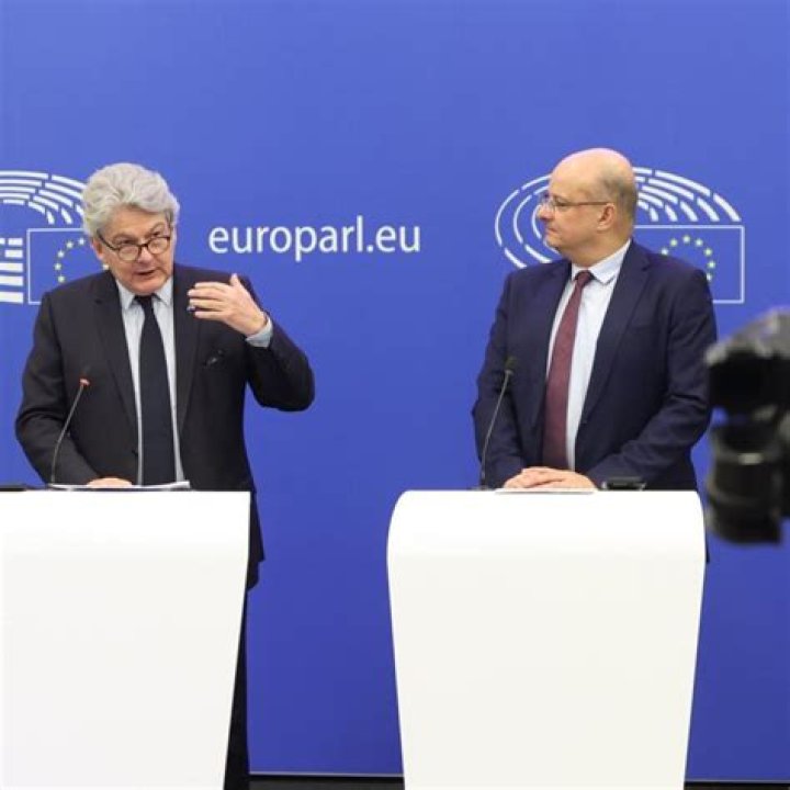 Europe approves multi-orbit connectivity constellation plan