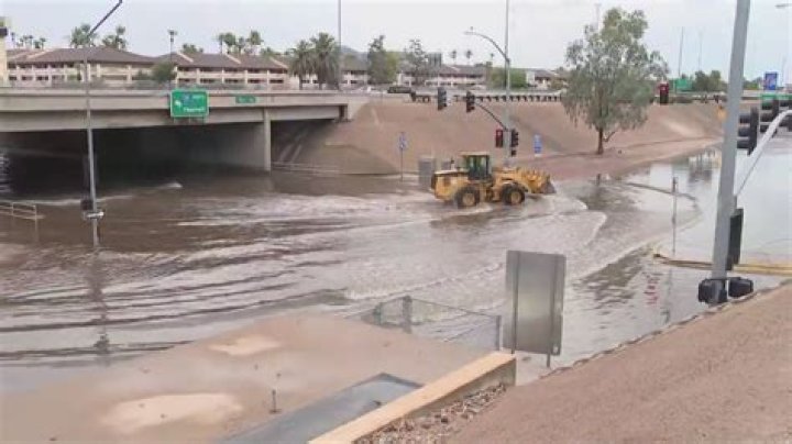 Evacuations ordered, emergency declared in eastern Arizona floods