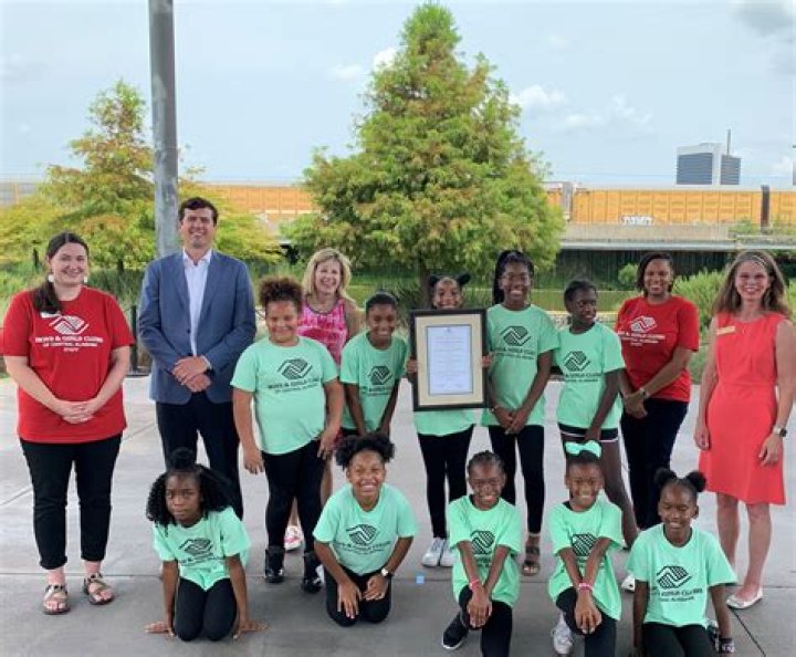 EVO Italian Delivers Meals to the Boys And Girls Clubs of Martin County