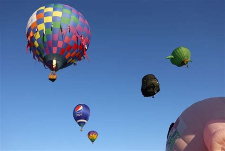 Fatal hot air balloon crash in Arizona may be linked to a faulty 'envelope'
