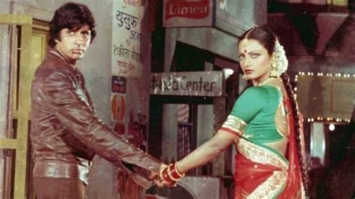 When Rekha revealed her feelings for Amitabh Bachchan on Simi Garewal's show – India TV