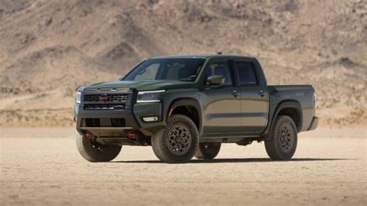 The New Trailer for Netflix's Frontier is a Revenant-esque Showcase of Savagery