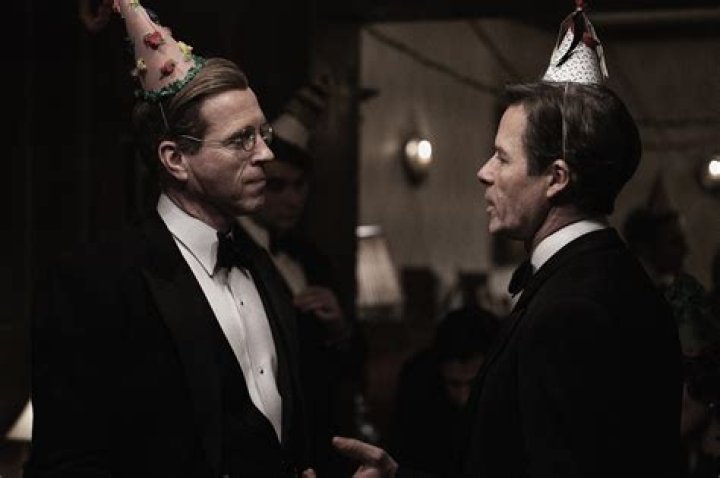 Exploring Guy Pearce's Relationships: A Journey Through Love And Connection