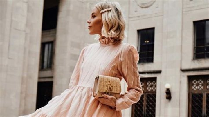 Happily Grey's Mary Lawless Lee On Sustainability And Dressing During Pregnancy