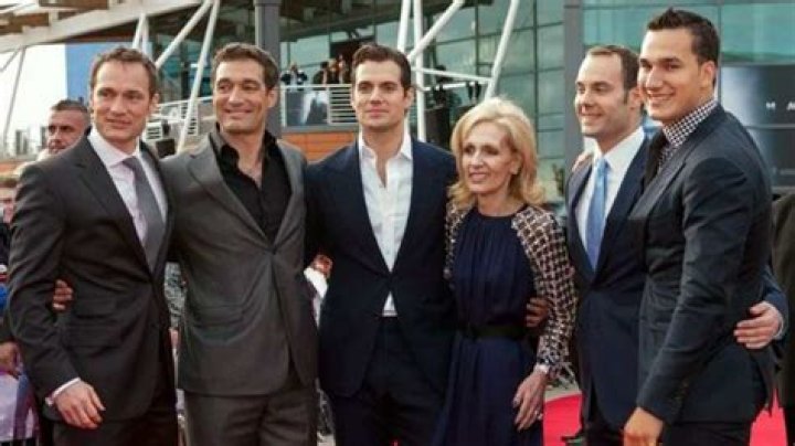 Exploring The Brotherhood: Henry Cavill With Brothers