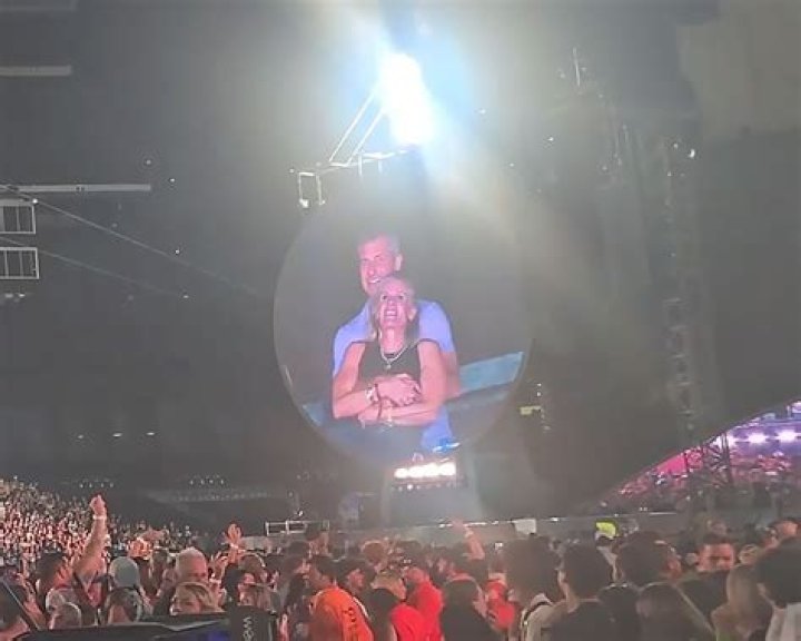 The funniest tweets to the Coldplay’s overpriced concert – India TV