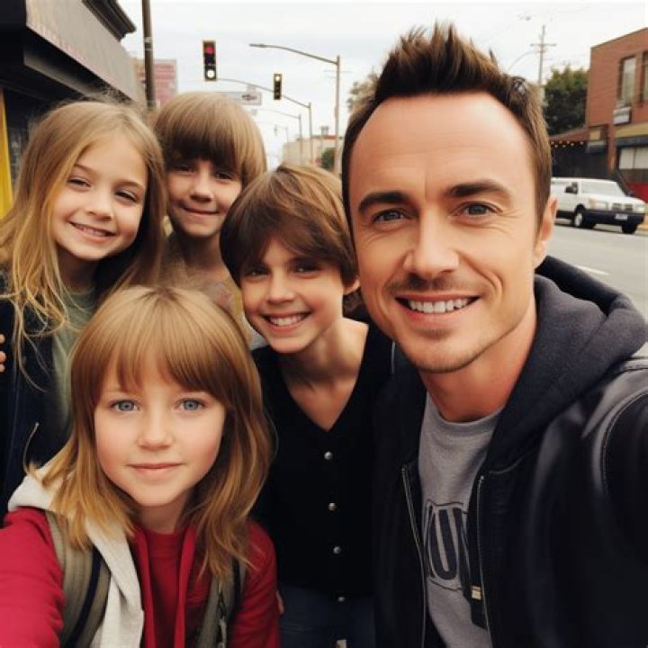 How Many Kids Does Frankie Muniz Have? Unraveling The Mystery Of 17 Kids