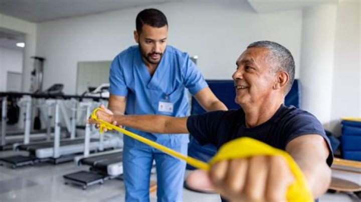 Quick Answer: How Much Do Senior Physical Therapists Make