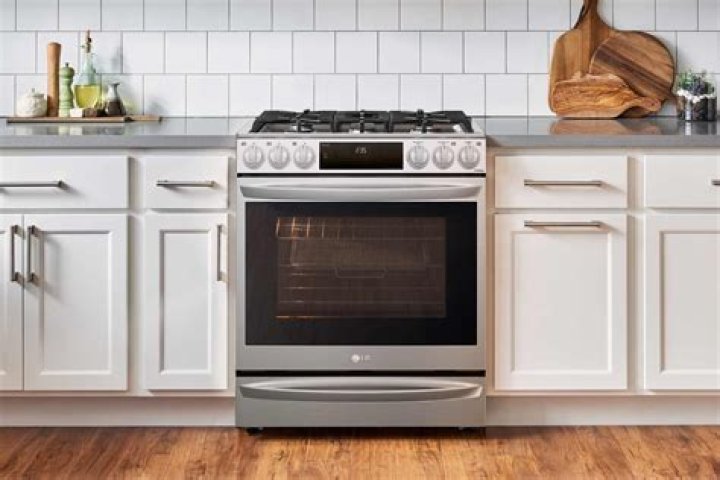 Quick Answer: How Much Does It Cost To Leave The Stove On All Day