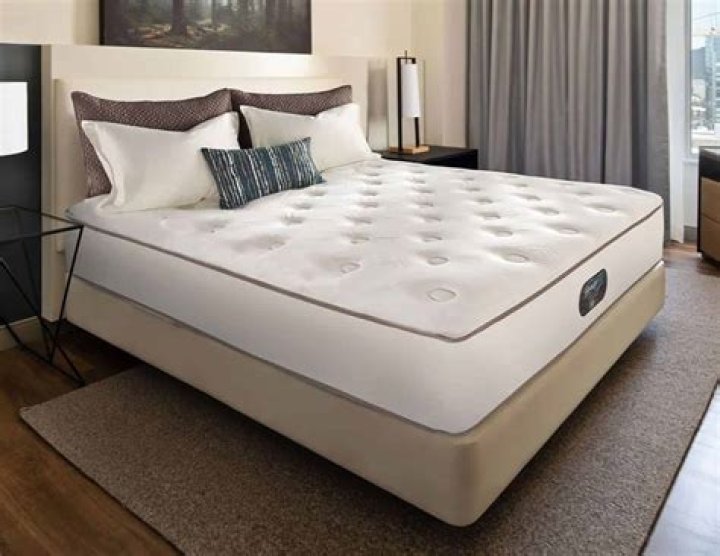 Quick Answer: How Often Do Hotels Replace Mattresses