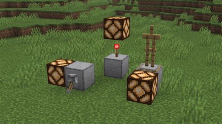 Quick Answer: How To Craft A Redstone Lamp In Minecraft Pe
