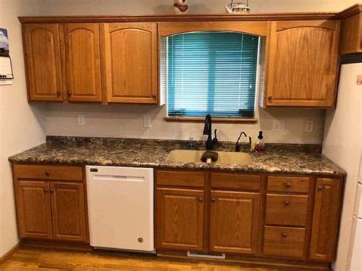 Question: How To Cut A Laminate Countertop With A Backsplash