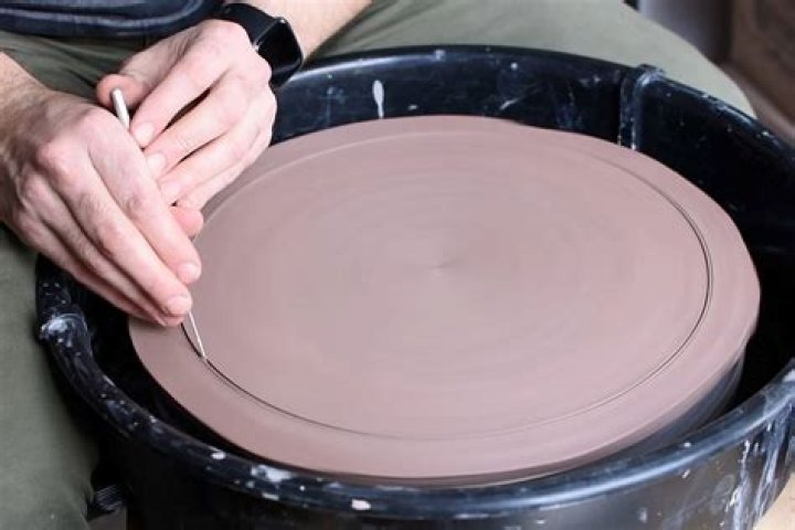 Quick Answer: How To Make A Ceramic Flower Pot Heater