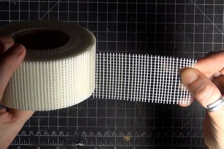 Quick Answer: How To Use Fiberglass Drywall Tape