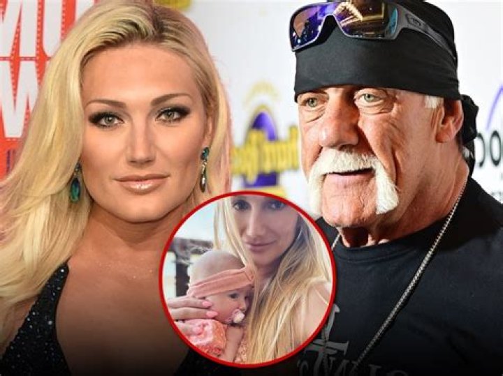 Hulk Hogan’s Daughter Brooke Is Ready For Christmas With Skimpy Bikini Photo Drop