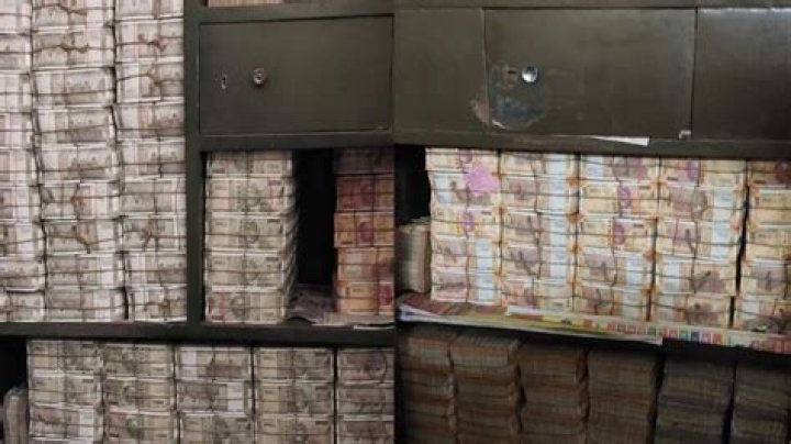 I-T raids Boudh Distilleries Pvt Ltd in Odisha, Jharkhand, recovers Rs 50 crore cash – India TV
