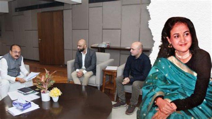 HC grants parole to convict for LLM exam – India TV