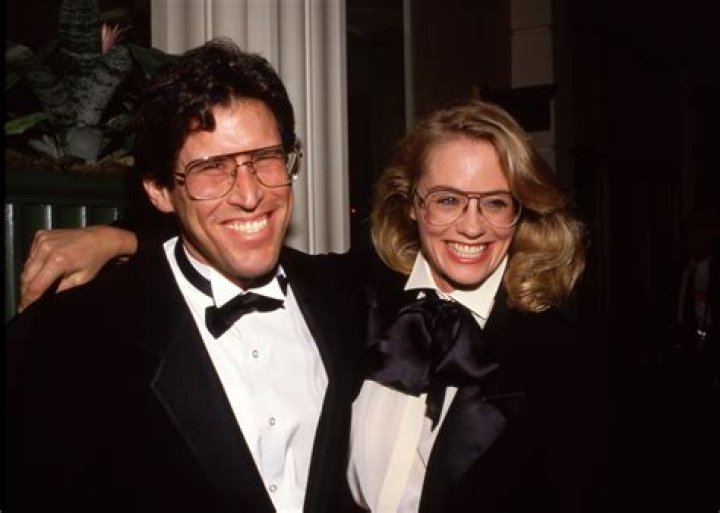 Unveiling Cybill Shepherd's Relationship Status: Is Cybill Shepherd Married?