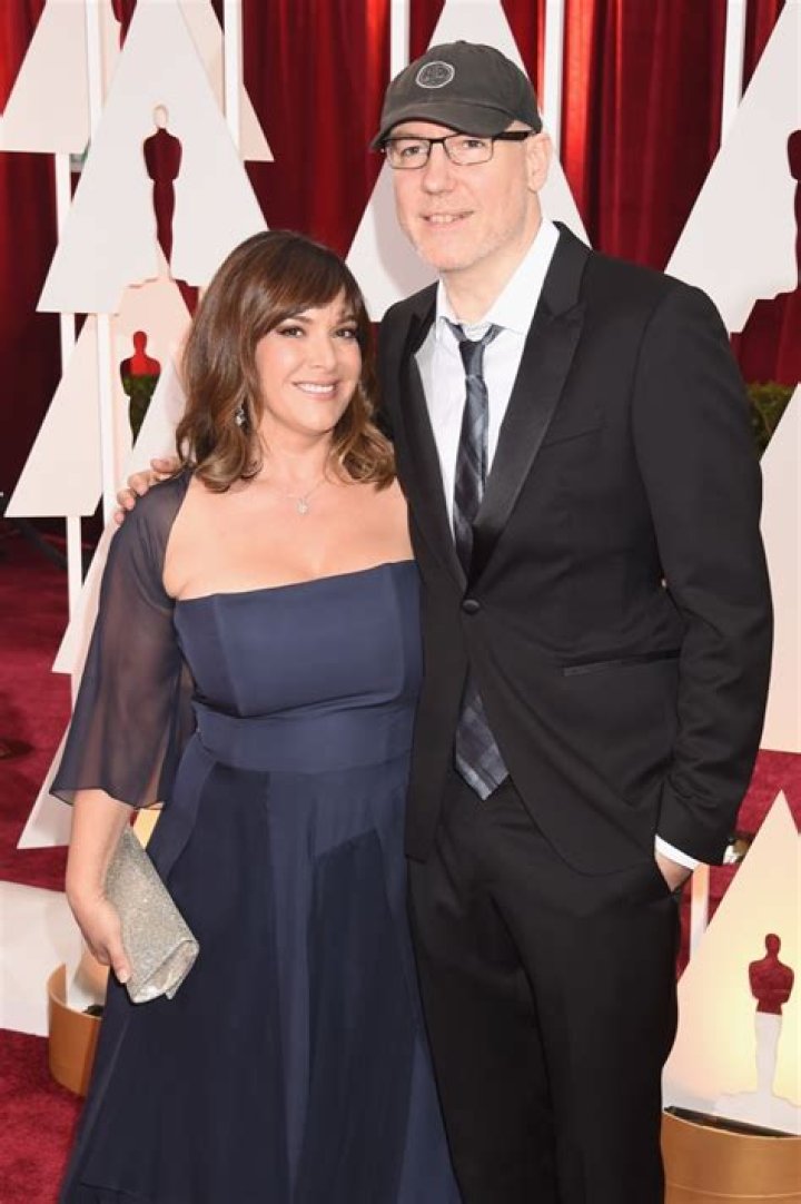 Unveiling Danielle Brisebois: Is She Married?