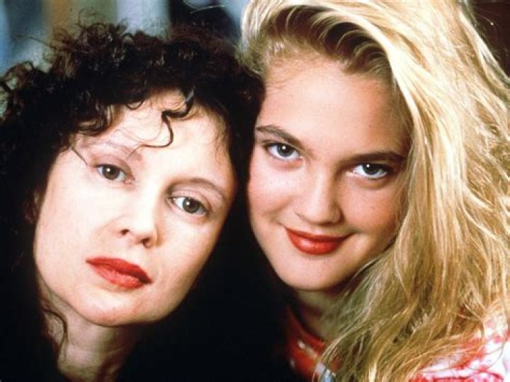 Unraveling The Rumors: Is Drew Barrymore Dead?