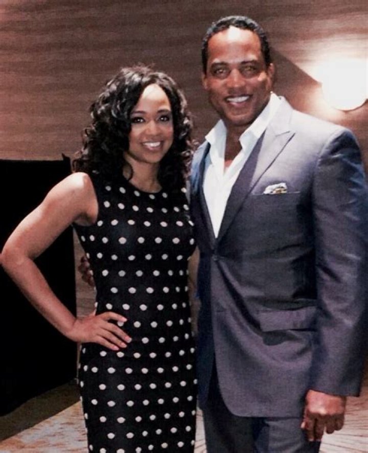 Unveiling The Mystery: Is Kevin Ross Married?