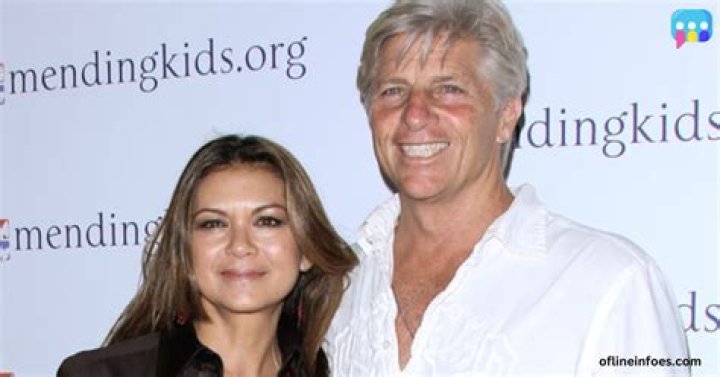 Unraveling The Mystery: Is Nia Peeples Married?