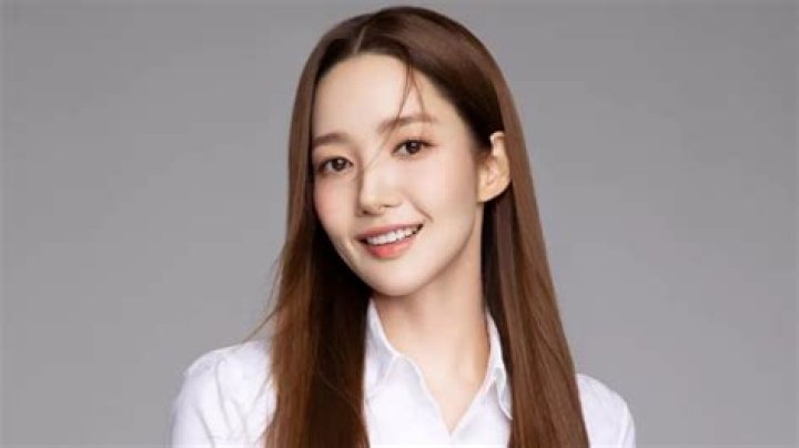 Unraveling The Mystery: Is Park Min Young In A Relationship?