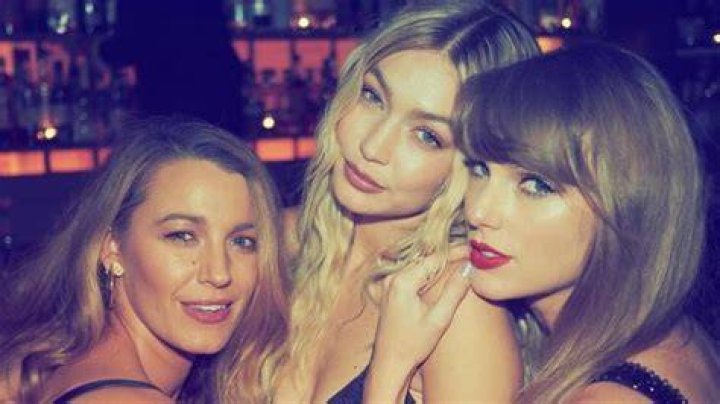 Understanding The Relationship Between Sabrina Carpenter And Taylor Swift