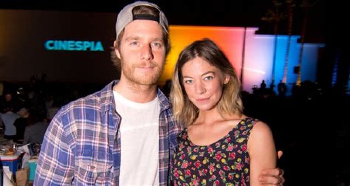 Exploring The Romantic Life Of Jake McDorman: Who Is His Girlfriend?
