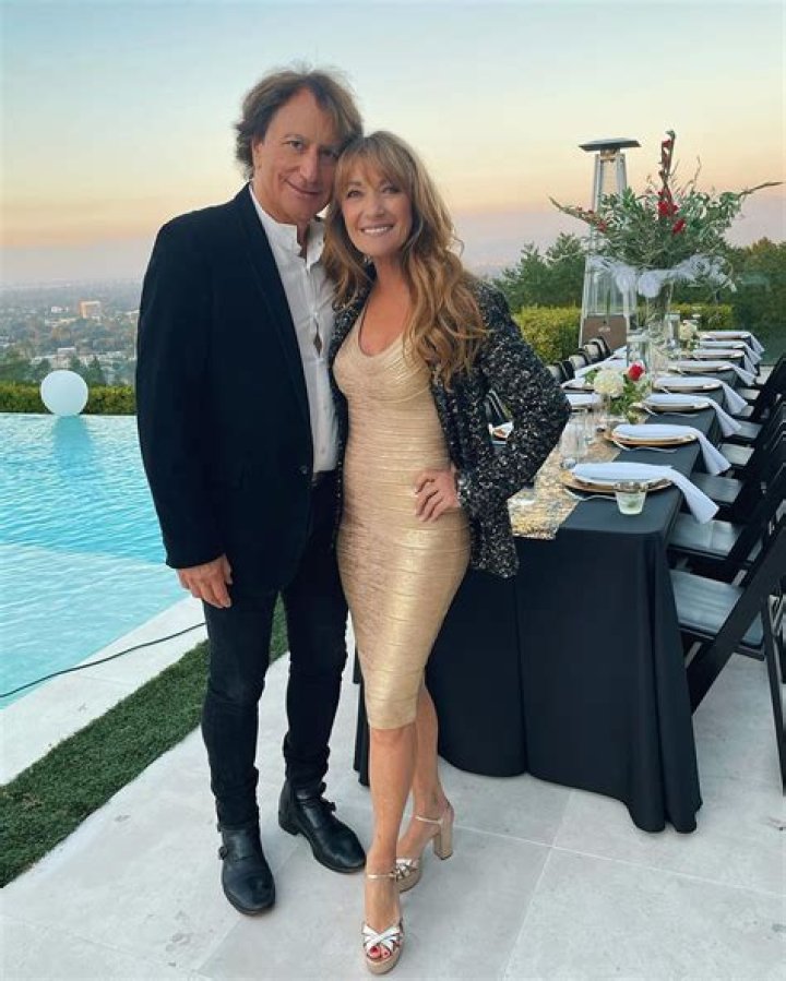 Jane Seymour And Her Mysterious Beau: Meet The Man In 2023