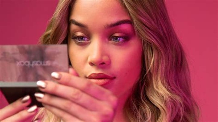 Jasmine Saunders, aka Golden Barbie, Interview For Smashbox