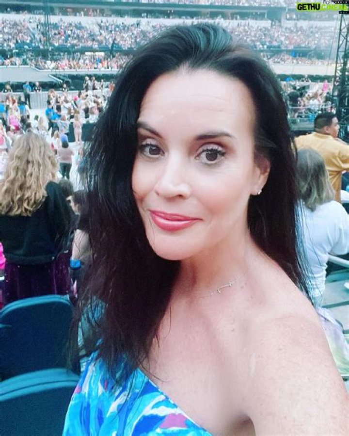 Unveiling The Love Life Of Jenna Leigh Green: Is She Married?