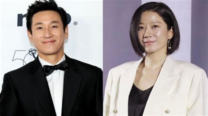 Exploring The Dynamic Duo: Jeon Hye Jin And Lee Sun Kyun