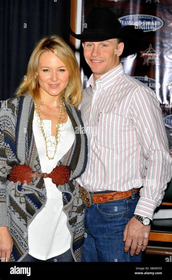 Unraveling The Fascinating World Of Jewel And Ty