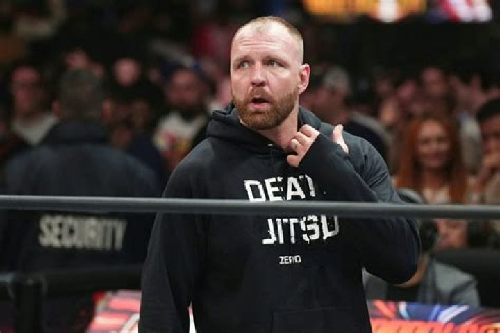 Jon Moxley Caught Breaking Character In The Worst Way On AEW Dynamite