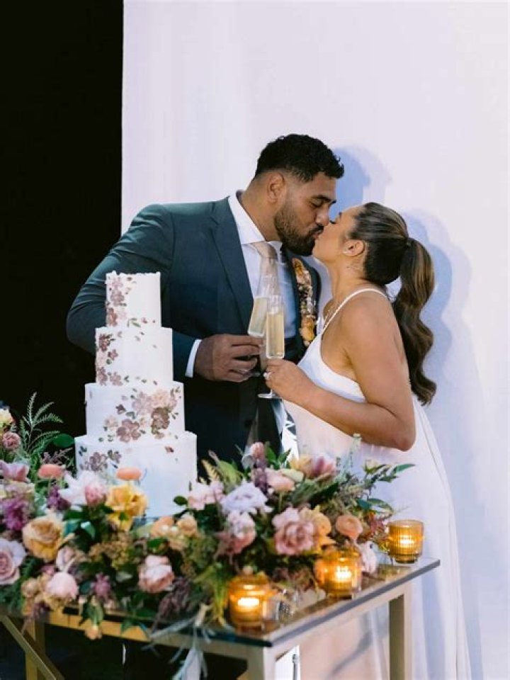 Jordan Mailata's Heartfelt Performance: Singing At His Wedding