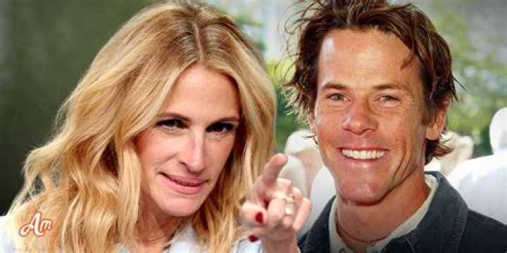 When Love Met Fame: The Unique Journey Of Julia Roberts And Lyle Lovett's Marriage