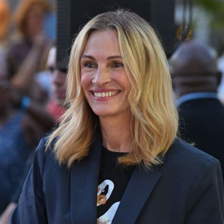 Julia Roberts: The Evolution Of Her New Look