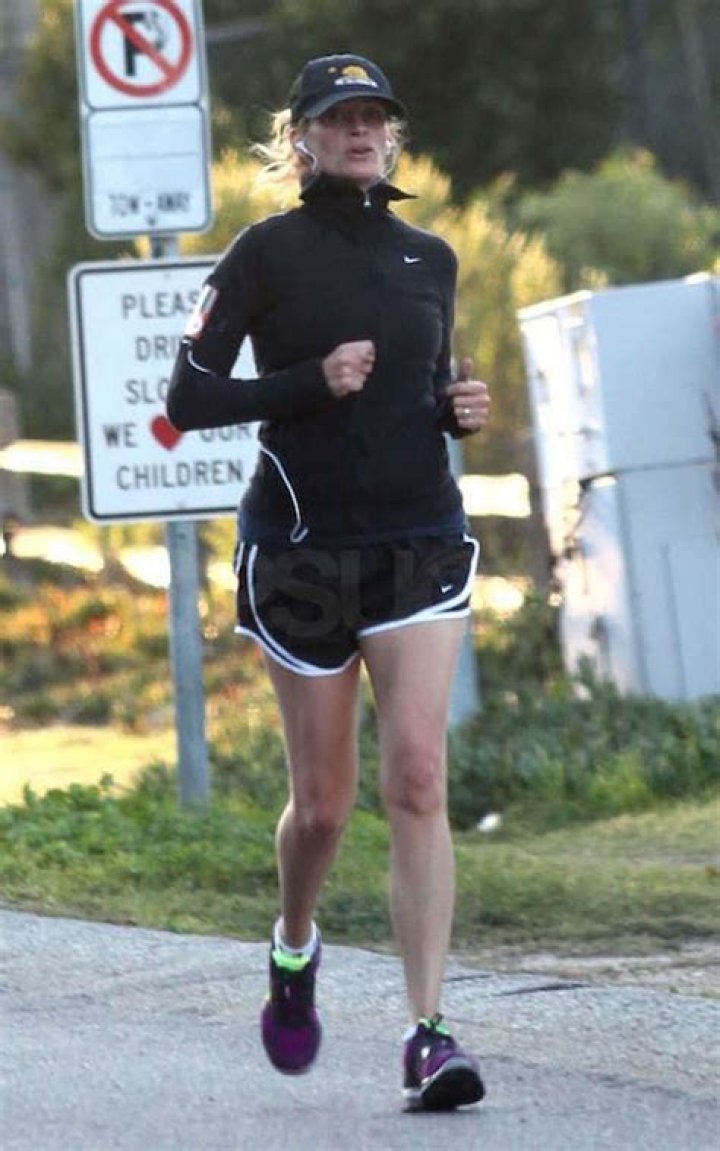 Julia Roberts Weight: Understanding Her Fitness Journey And Body Image