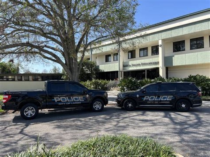 Jumping into action: Kangaroo trapped in pool area of Florida apartment complex